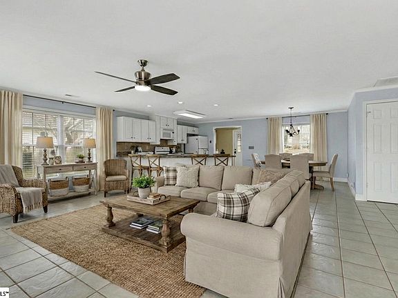 2nd image of 115 Taylors Rd