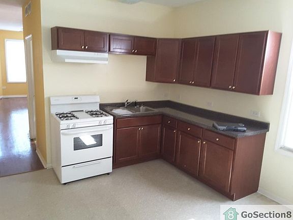 5th image of 8322 S Brandon Ave #1