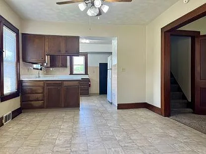 9142 Main St — Photo 5