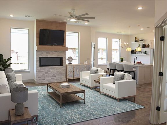 4th image of 413 Village Lake Dr