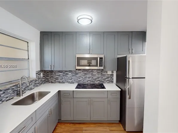 453 SW 2nd St APT 301C, Miami, FL 33130