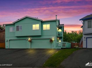 11921 Town Park Cir, Eagle River, AK 99577
