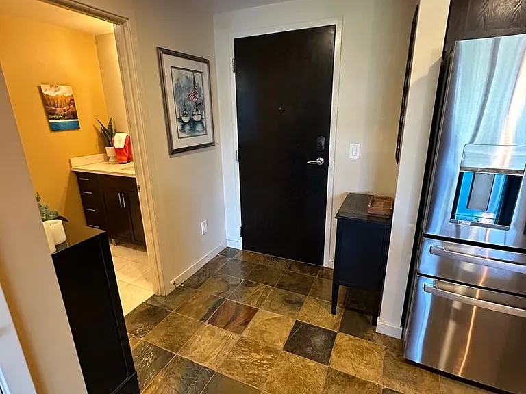 1515 Dock St #402 — Photo 9