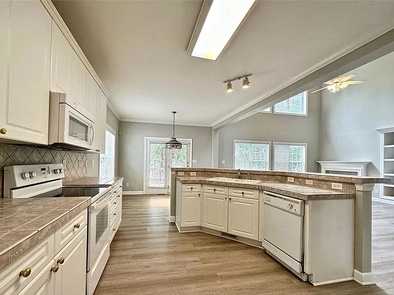 11531 McGinns Trace Ct — Photo 8