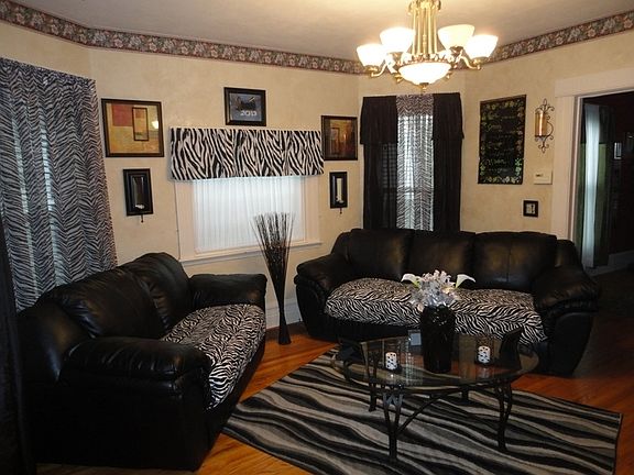 Main Level Living Room
