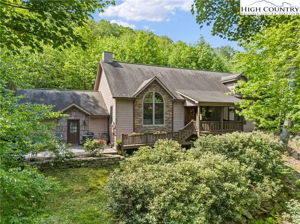 218 Sorrento Falls Road, Blowing Rock, NC 28605