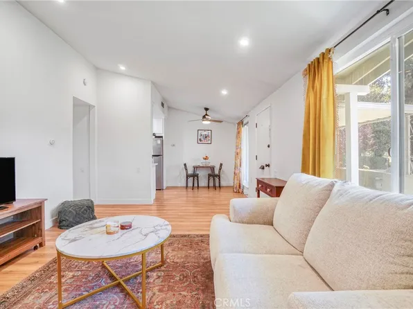 19118 Avenue Of The Oaks Unit B, Santa Clarita, CA 91321