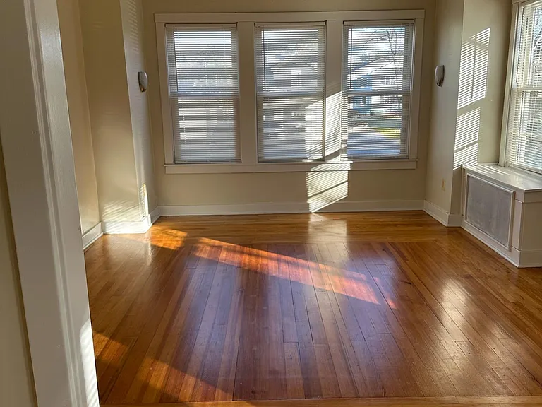 222 Clarendon St — Photo 32