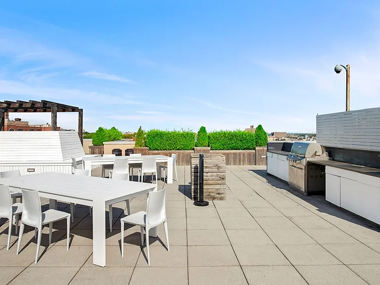 301 Sullivan Pl #5H — Photo 29