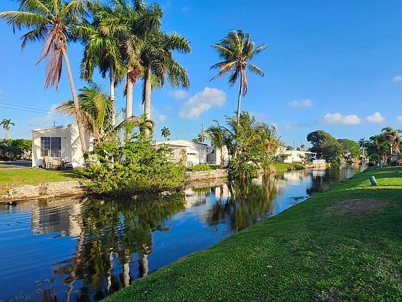 3rd image of 2011 SW 84th Avenue