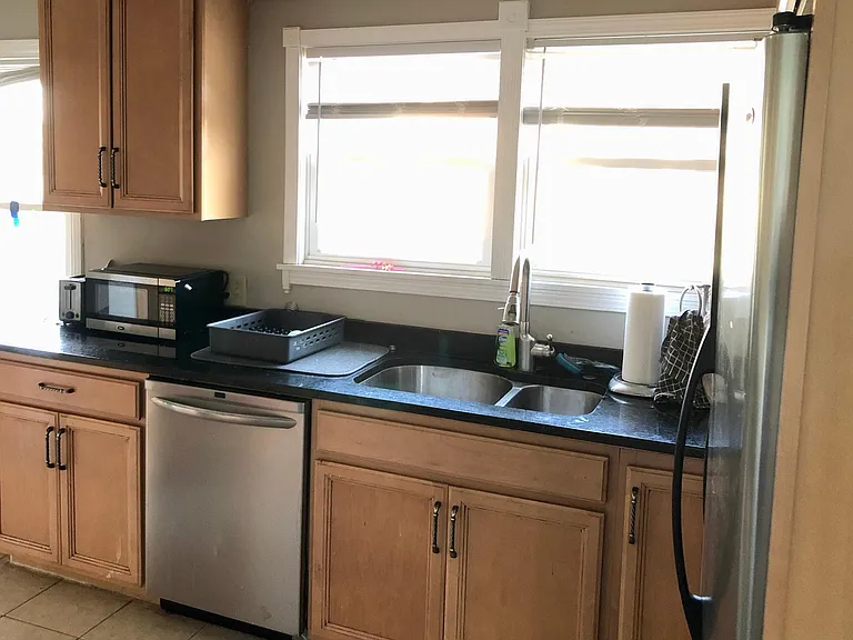801 Berkley Rd — Photo 12