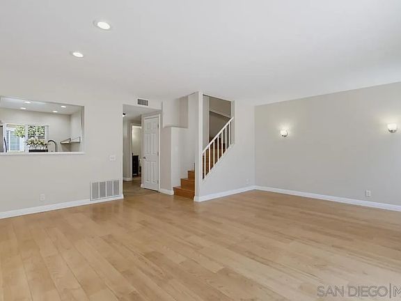 5th image of 3614 Caminito Carmel Lndg