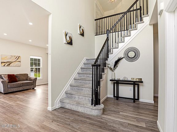 5th image of 114 Adams Way