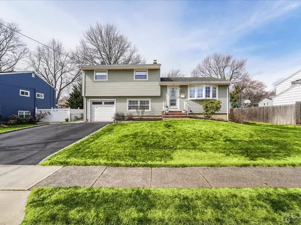 77 Roosevelt Ave, Colonia, NJ 07067