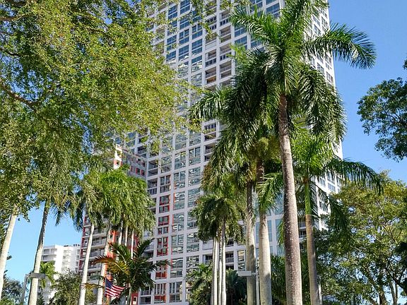 2nd image of 1541 Brickell Ave APT B504