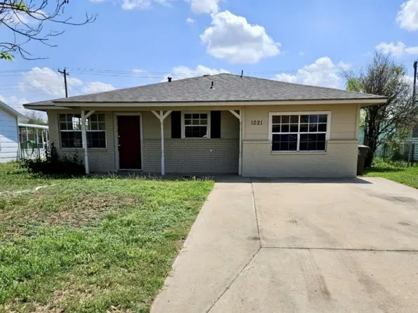 1021 E 43rd St, San Angelo, TX 76903