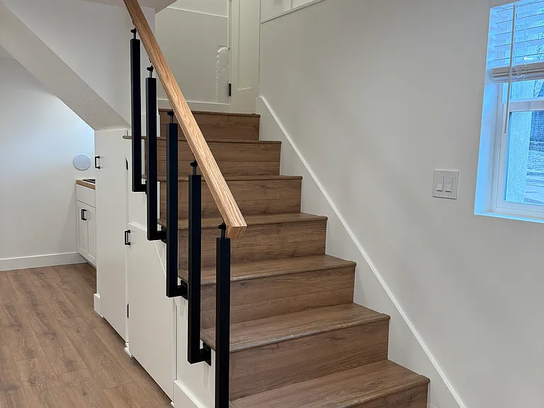 1318 E Emerson Ave — Photo 4