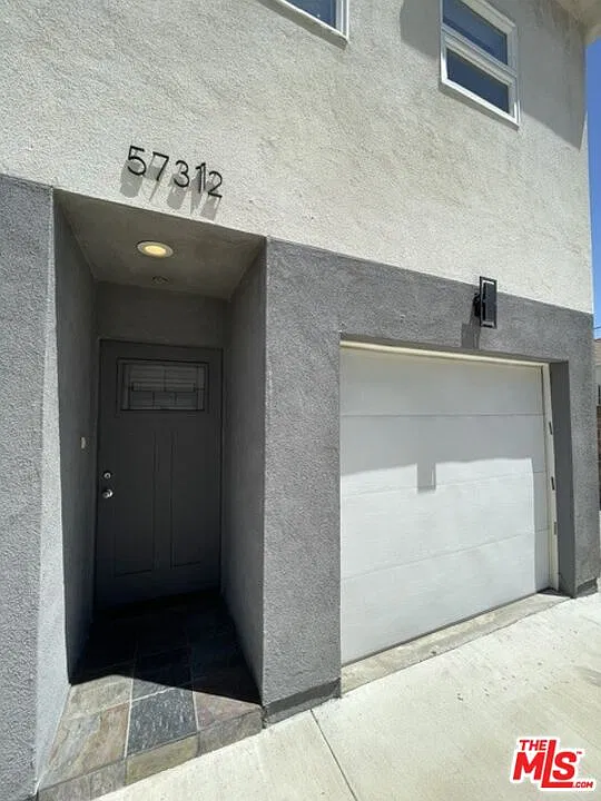 3 bed, 3.5 bath, 1416 sqft, $3,575 — Photo 2