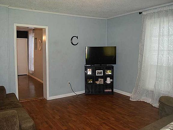3rd image of 422 S College St