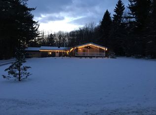 13420 Cedar Acres Dr, Chesterland, OH 44026