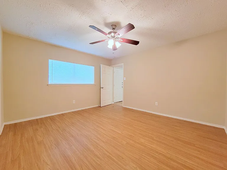 19407 Spanish Needle Dr — Photo 12