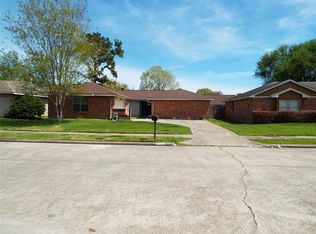 7410 Seminole St, Baytown, TX 77521