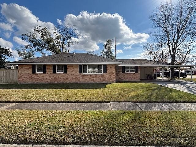 1st image of 631 Stratford Dr