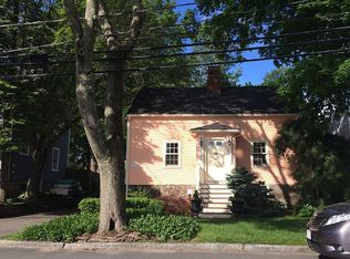 12 Lincoln Ave, Marblehead, MA 01945