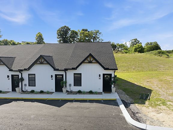 3rd image of 141 Deer Valley Dr E #141