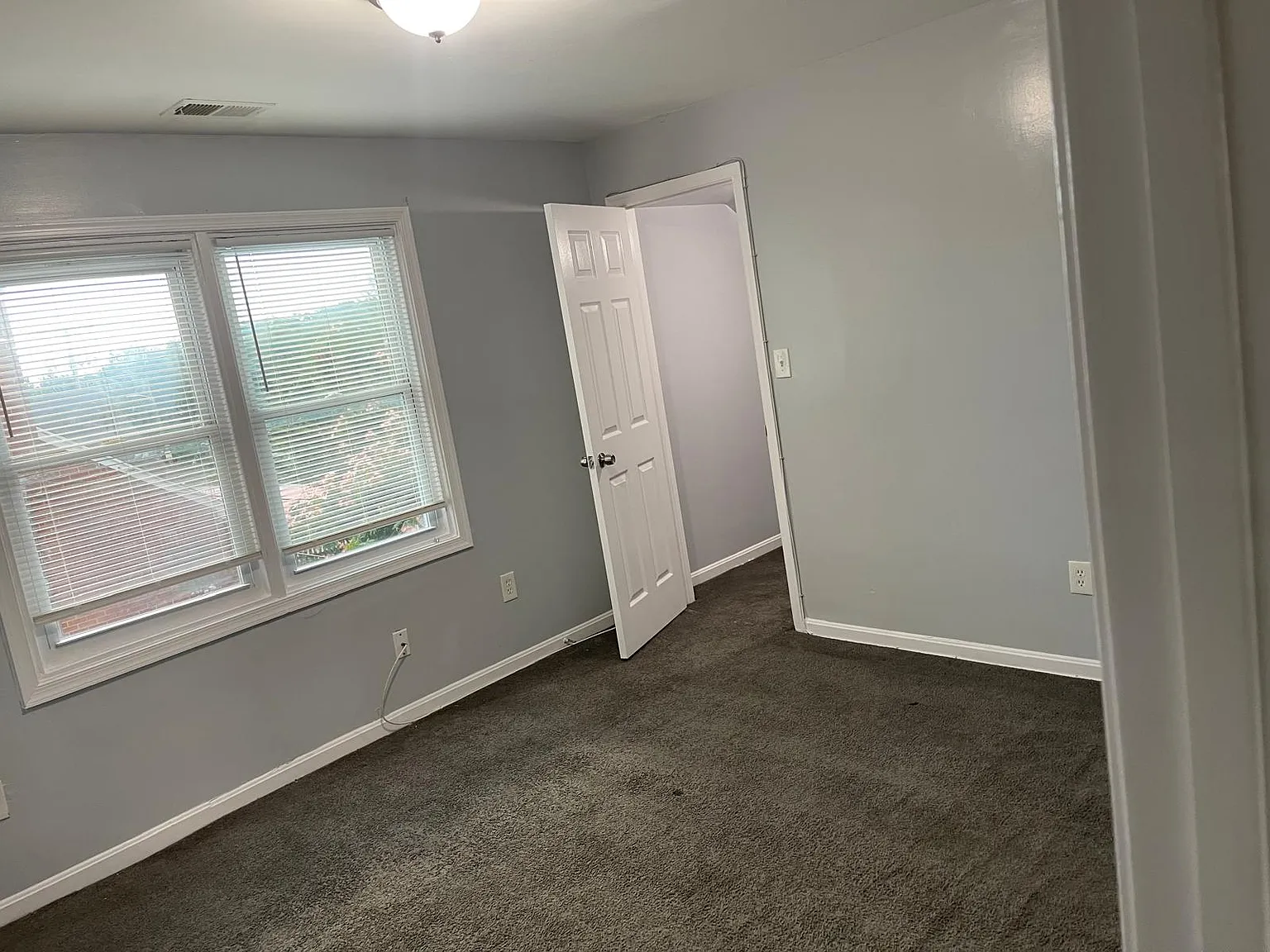 2 bed, $1,400 — Photo 4