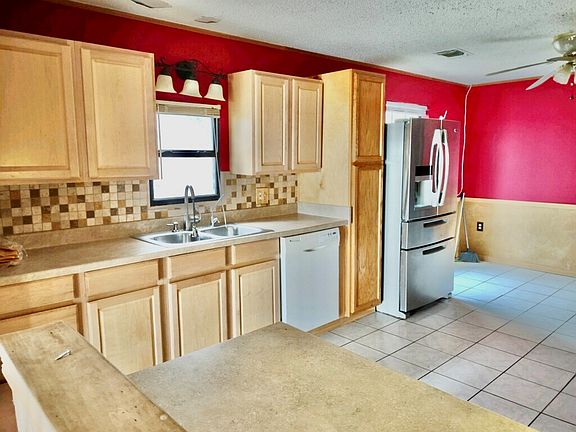 3rd image of 813/809 Santa Fe St