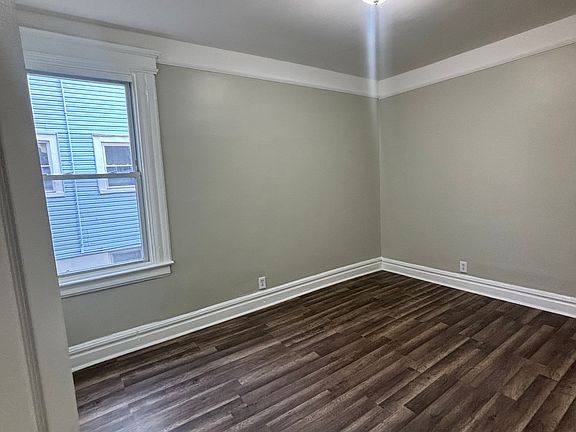 5th image of 83 22nd St Floor 2
