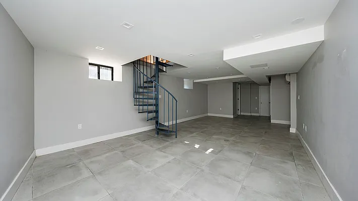 Rented by Nooklyn NYC LLC | media 8