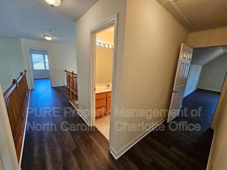 151 Woodfern Pl — Photo 22