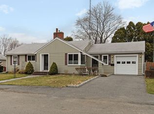 5 Richards Rd, Beverly, MA 01915