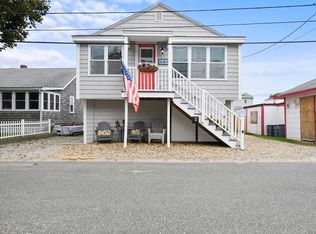 4 Florence Ave, Newbury, MA 01952