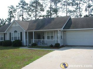 102 Timber Ridge Dr, Brunswick, GA 31525