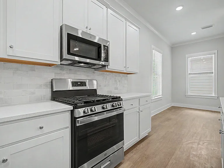 4065 Four Oaks Blvd — Photo 18