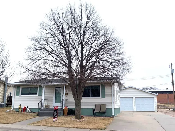 915 W G St, Ogallala, NE 69153