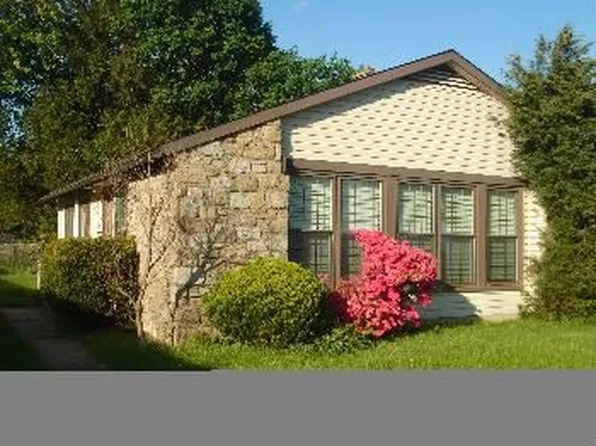 613 Burton Rd, Oreland, PA 19075