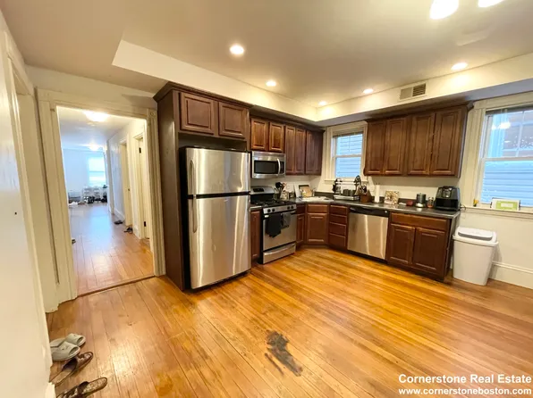 11 Sachem St #2, Roxbury Crossing, MA 02120