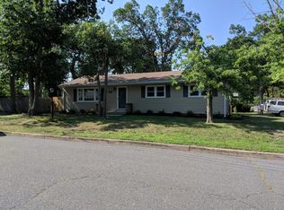 255 Westwood Pl, Brick, NJ 08724