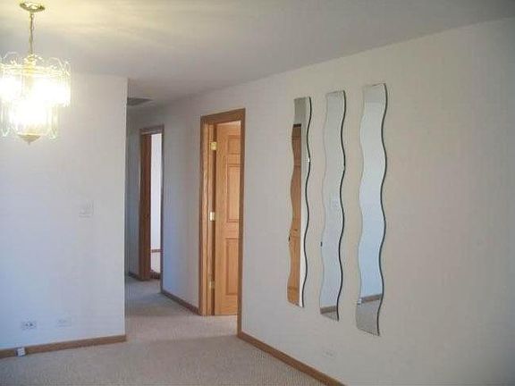 5th image of 5955 W Eddy St #2