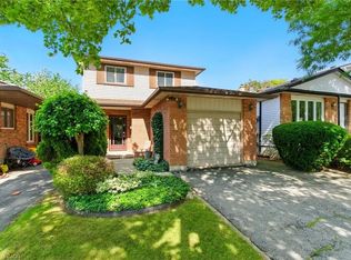 39 Megna Ct, Hamilton, ON L9C 6Y6