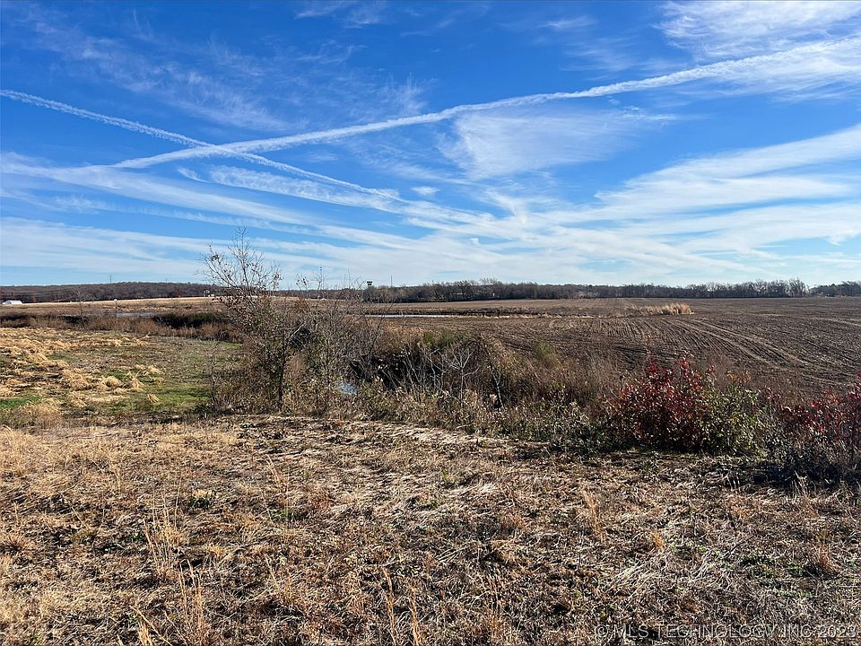 2nd image of 17614 E 589th Rd