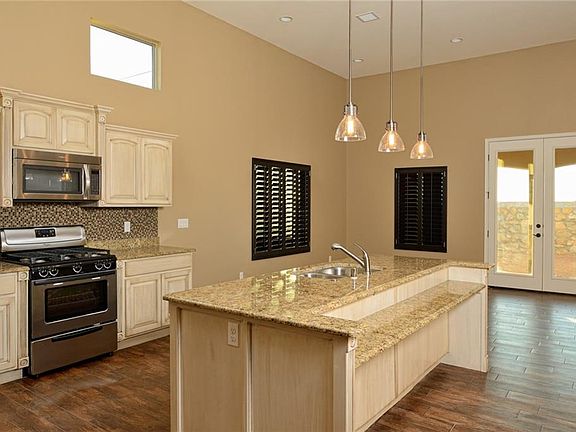 5th image of 816 Carbine Dr