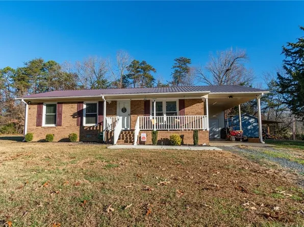 4528 White Rock Ln, Burlington, NC 27215