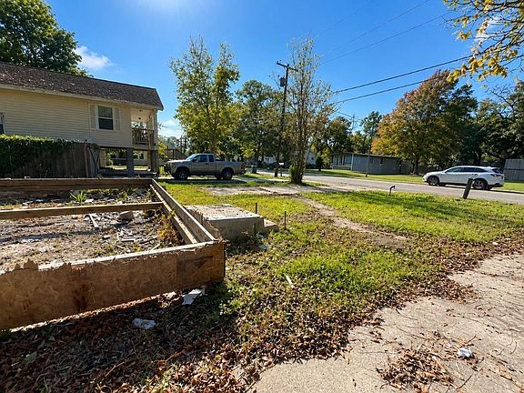 4th image of 2914 Harris Ave
