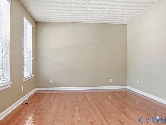 4th image of 913 Hathaway Ct