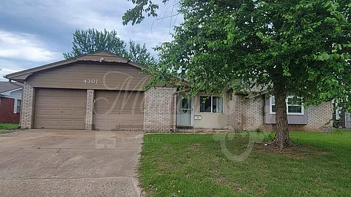4307 N Aydelotte Ave Photo 1